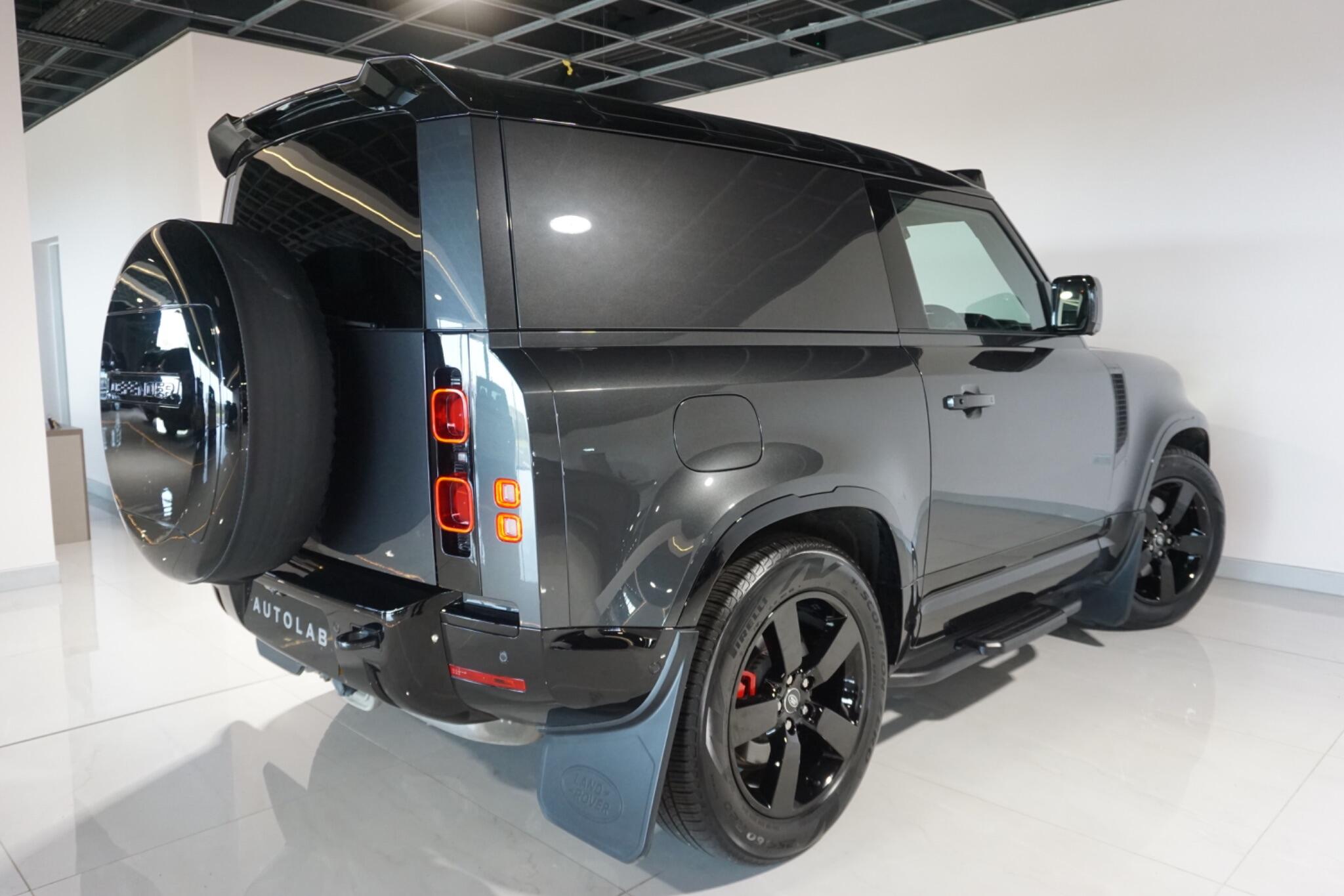 Land Rover Defender 90 3.0 D300 MHEV X-Dynamic HSE Hard Top SUV 3dr Diesel Auto 4WD SWB Euro 6 (s/s) (300 ps)
